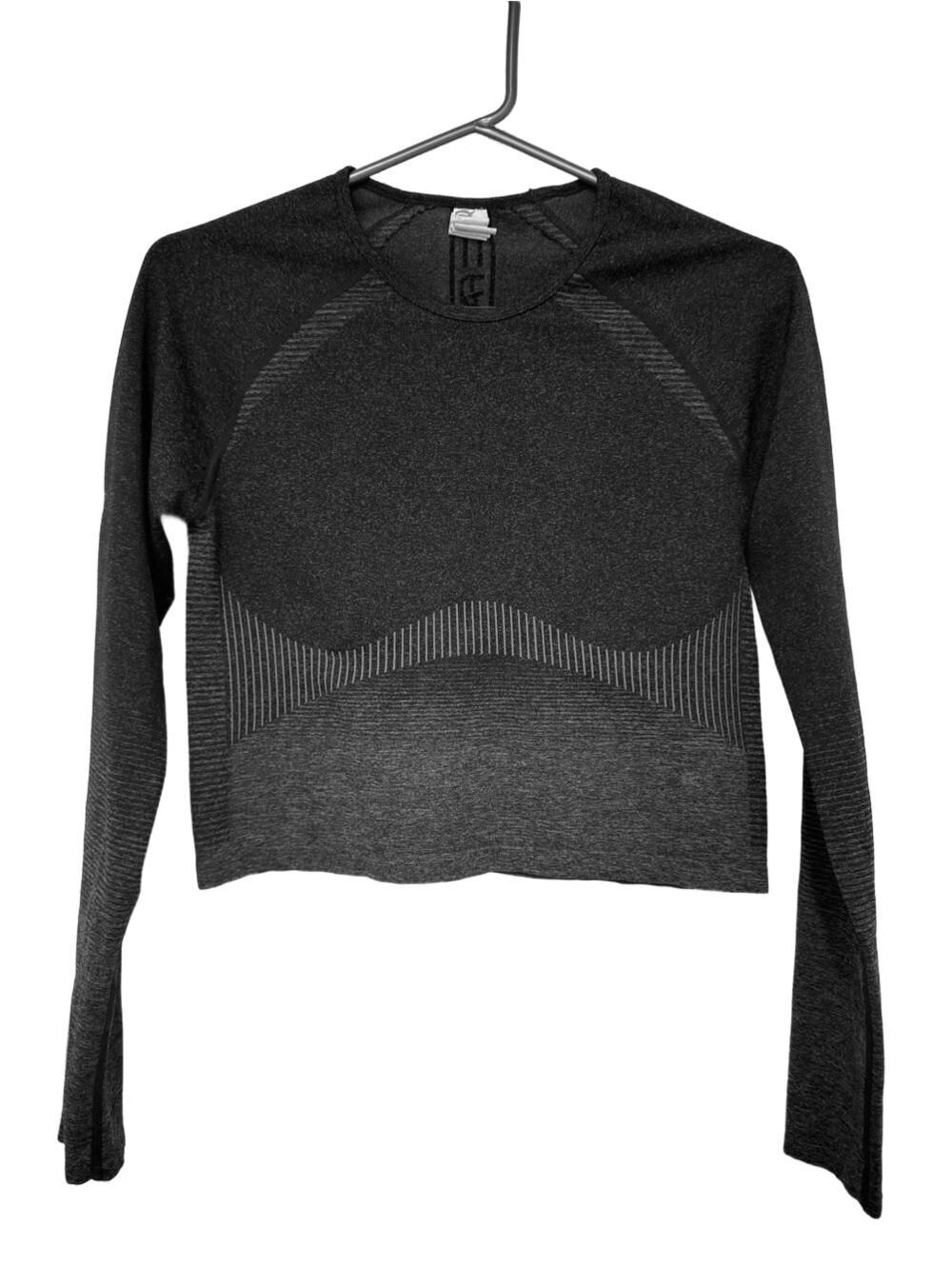 Fabletics Seamless Crop Top Women’s Medium Gray Long Sleeve Yoga Workout Shirt